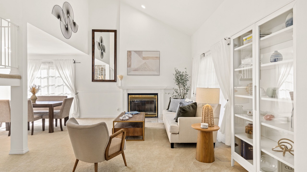 Photo of Livingroom in Canyon Country