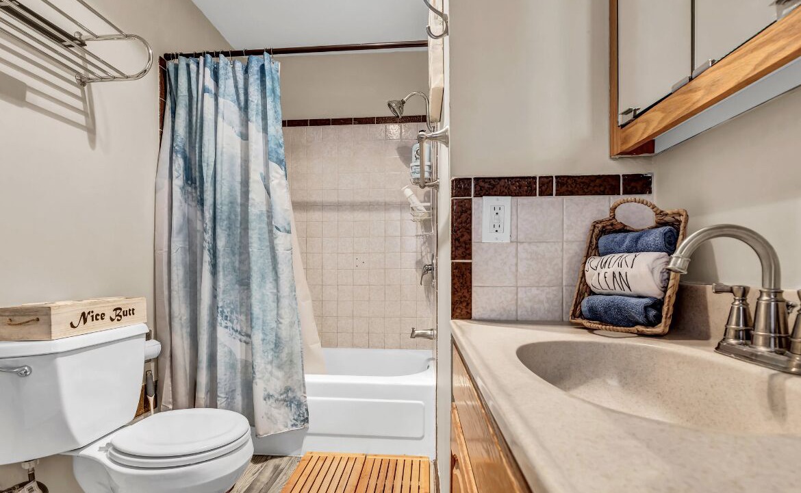 Photo of Bathroom in Sunset Cliffs