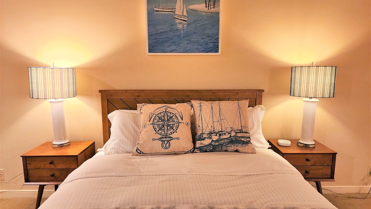 Photo of Bedroom in Los Altos Hills