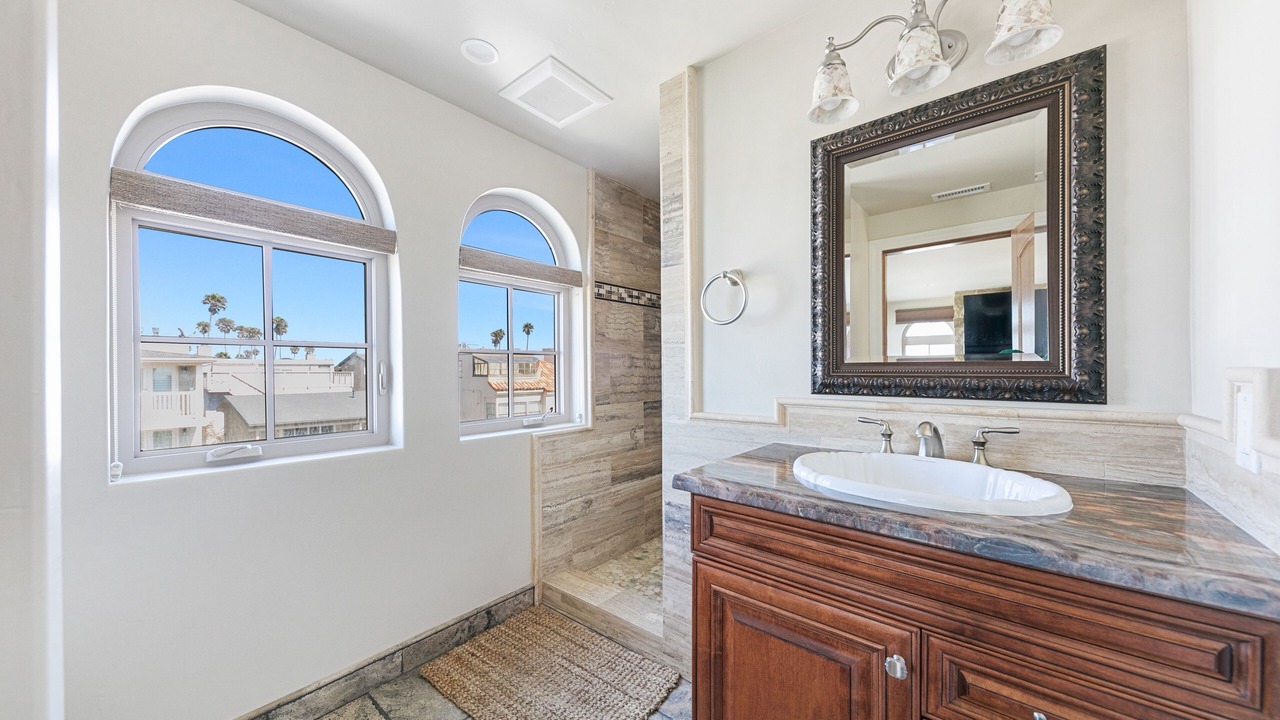 Photo of Bathroom in Hollywood Beach