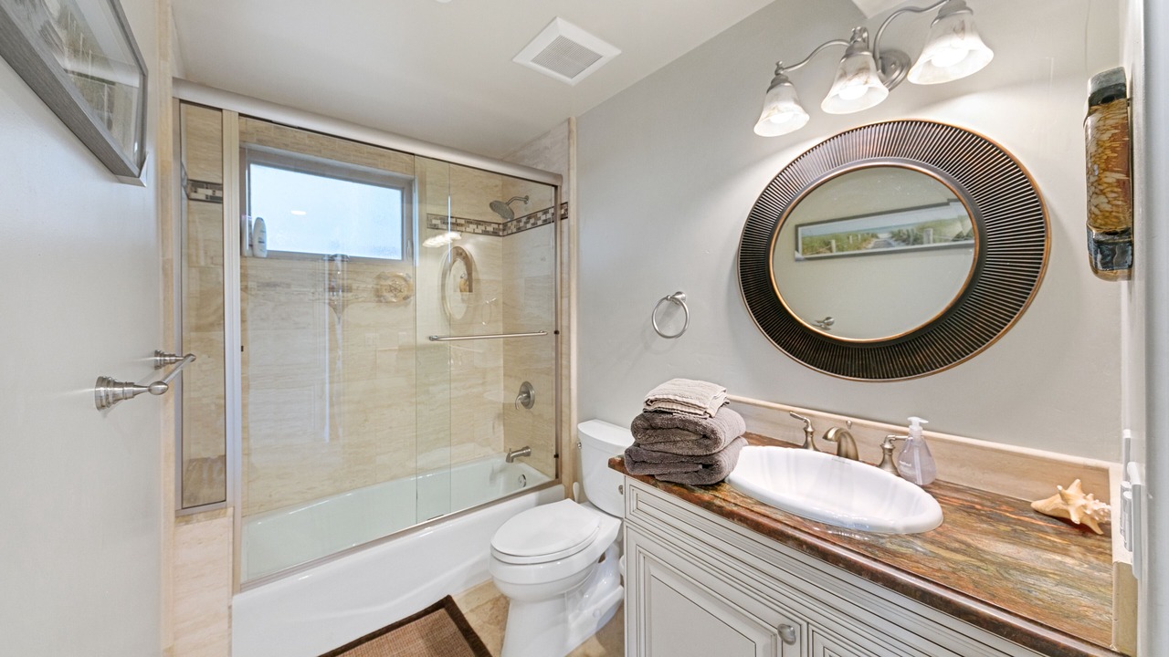 Photo of Bathroom in Hollywood Beach