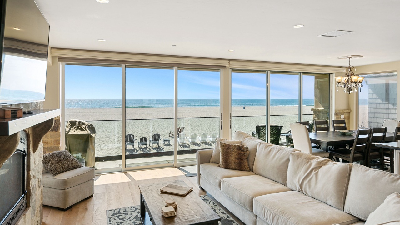 Photo of Livingroom in Hollywood Beach