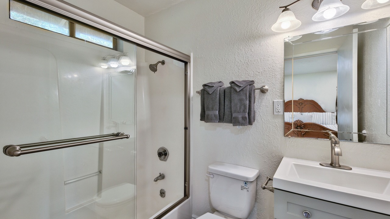Photo of Bathroom in Mountain View Estates