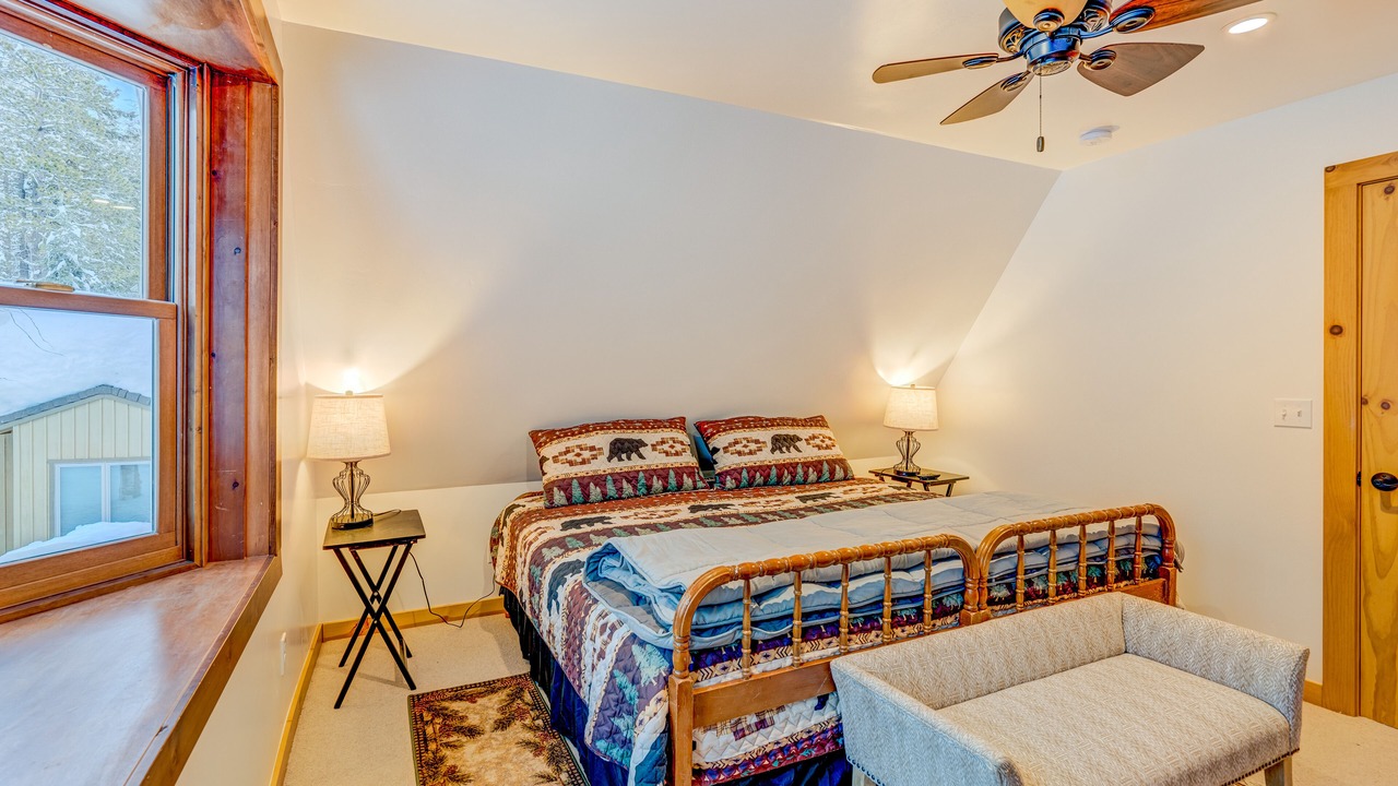 Photo of Bedroom in Tahoe Pines