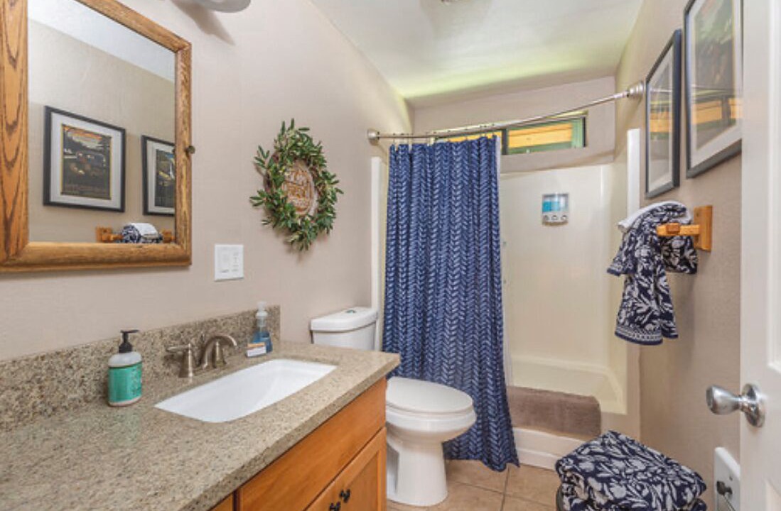 Photo of Bathroom in Mariposa