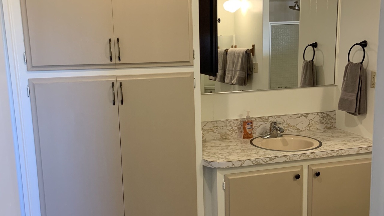 Photo of Bathroom in Woodlake