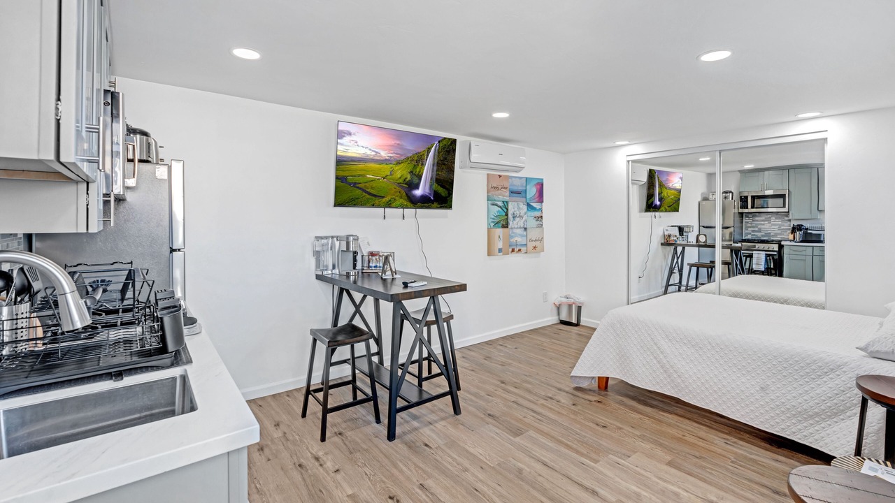Photo of Bedroom in Corridor