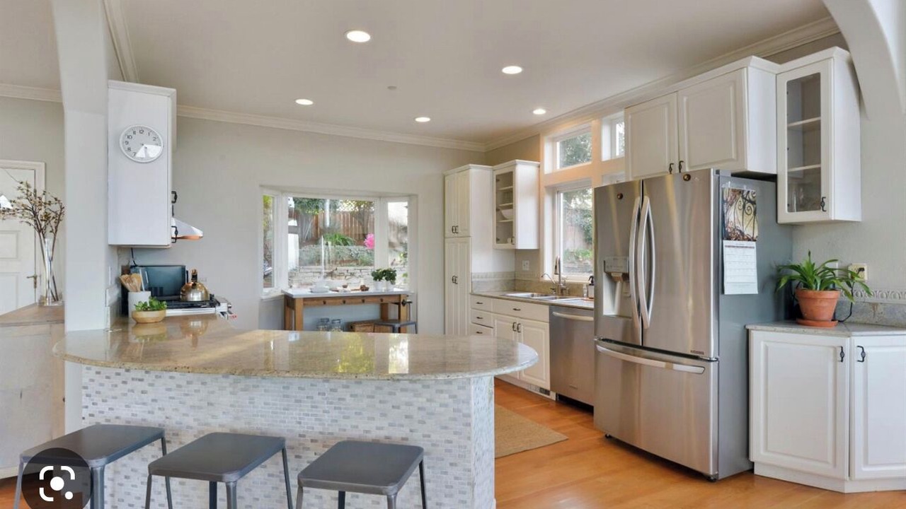 Photo of Kitchen in Santa Venetia