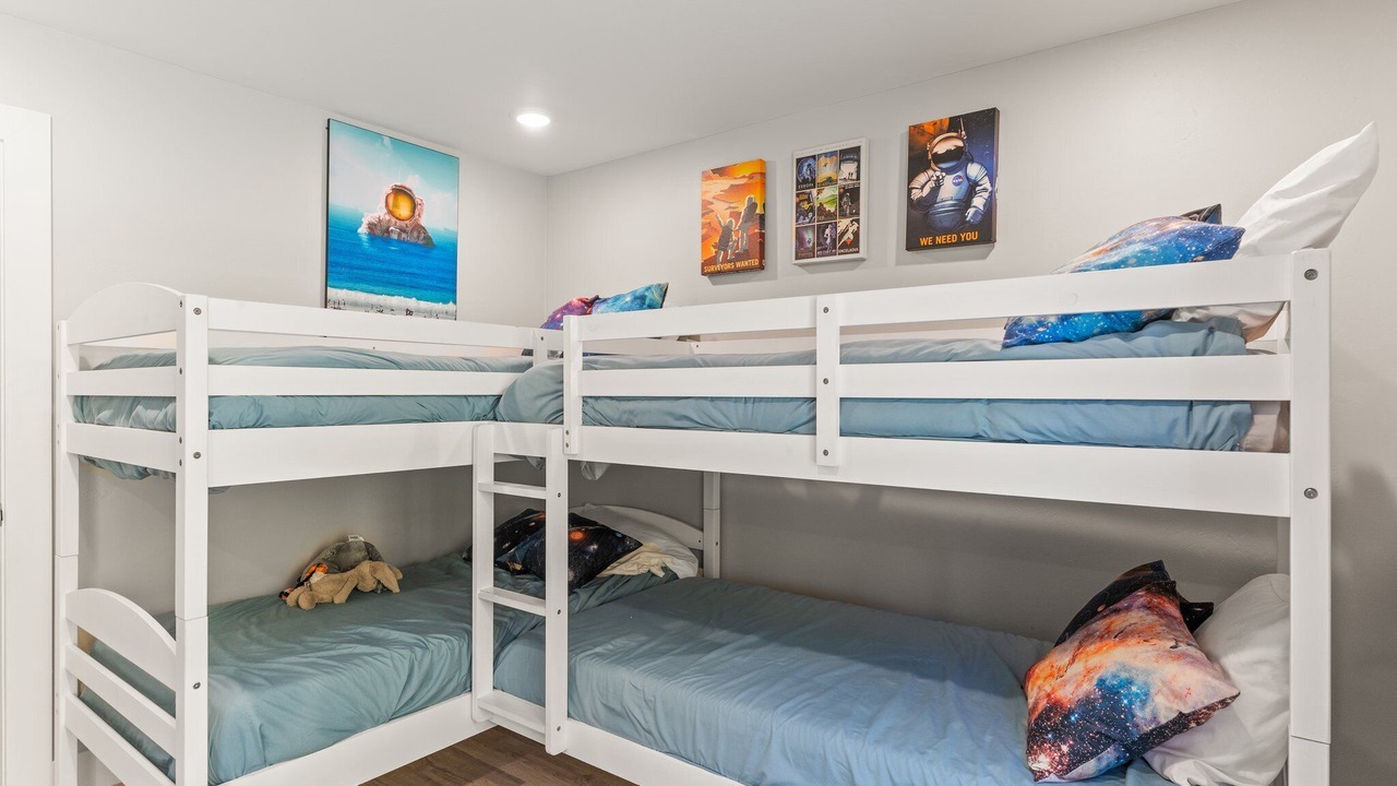 Photo of Bedroom in Spinnaker Hill