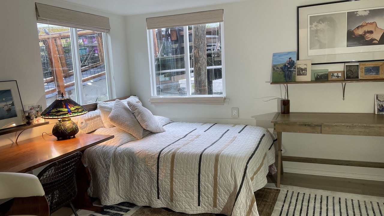 Photo of Bedroom in Marin City