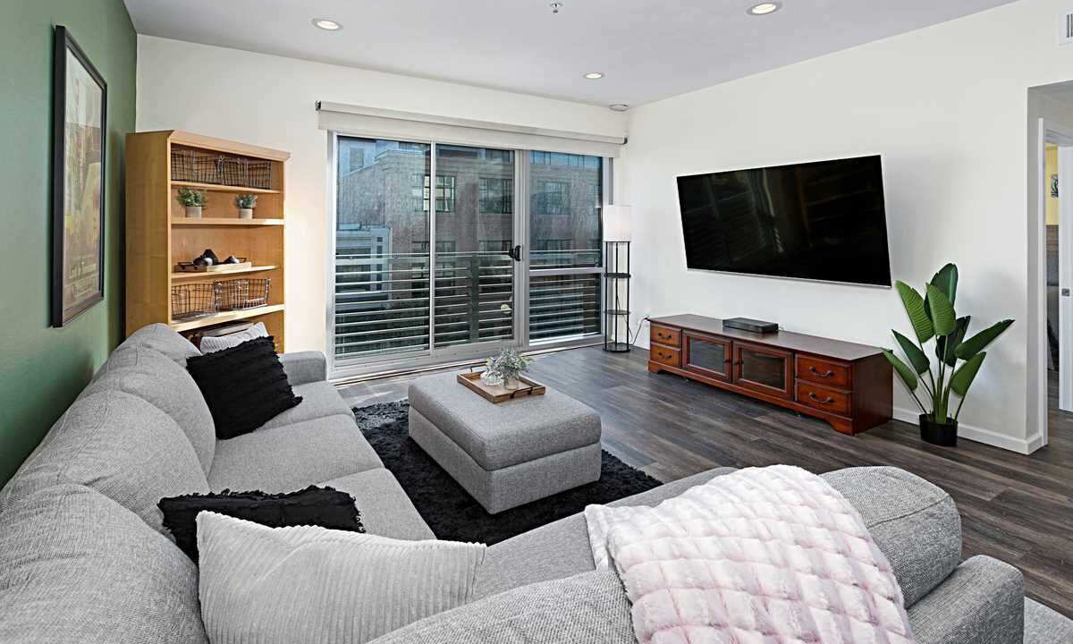 Photo of Livingroom in Pacific Terrace
