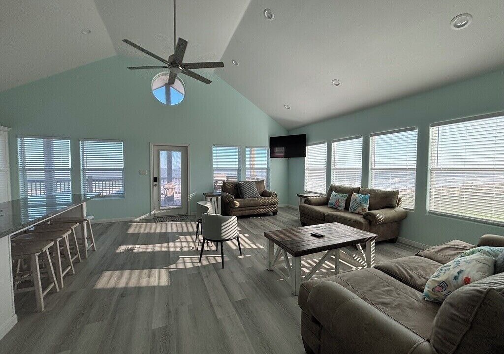 Photo of Livingroom in Gilchrist