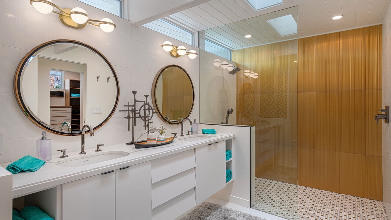 Photo of Bathroom in Deepwell Estates