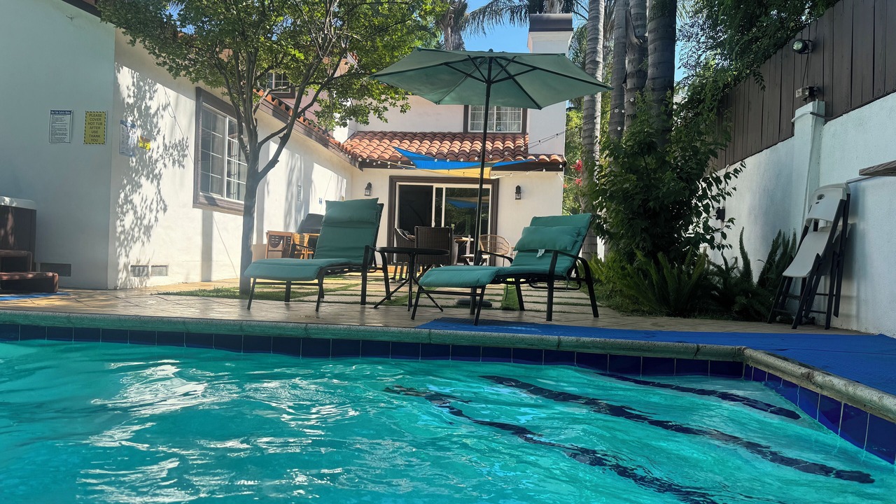 Photo of Outdoor in Woodland Hills