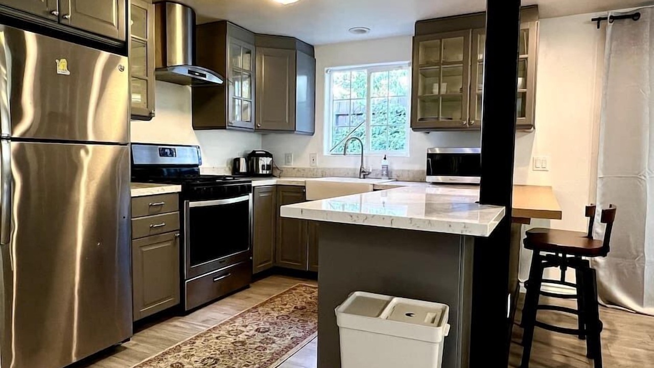 Photo of Kitchen in Woodland Hills