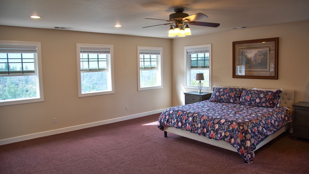 Photo of Bedroom in Colfax