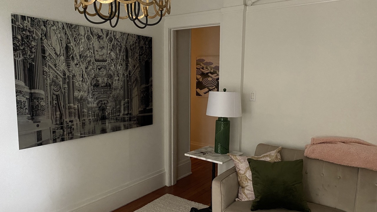 Photo of Livingroom in Nob Hill