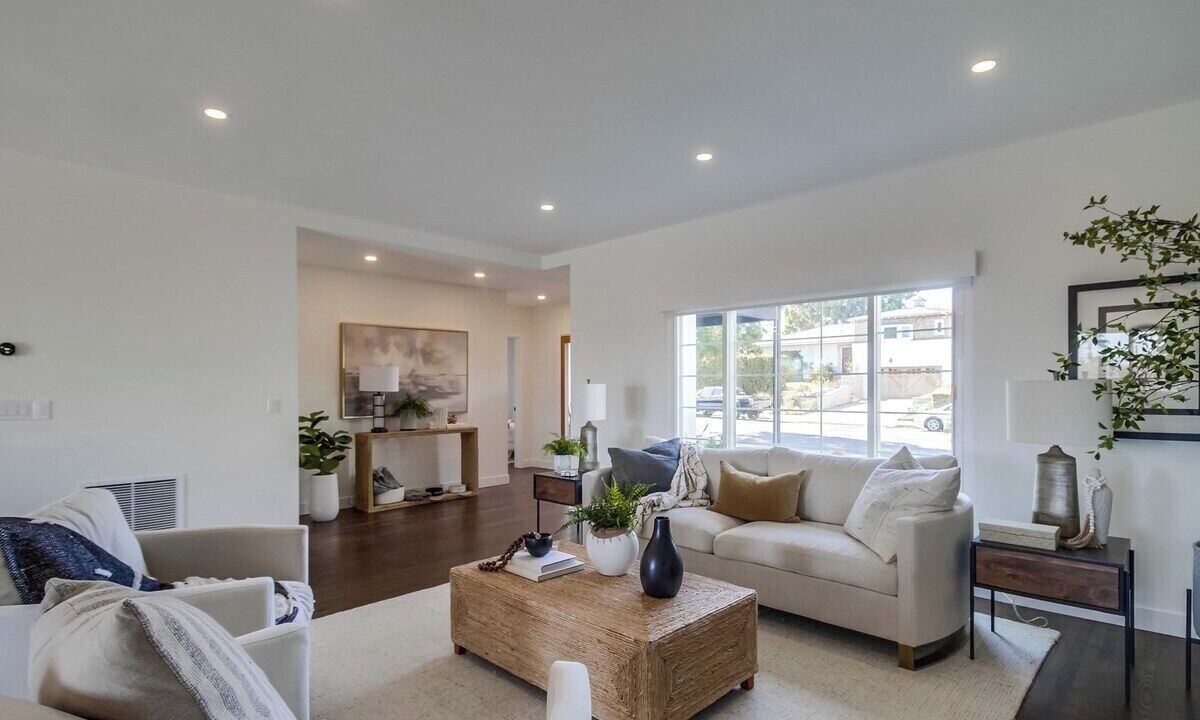 Photo of Livingroom in Loma Portal