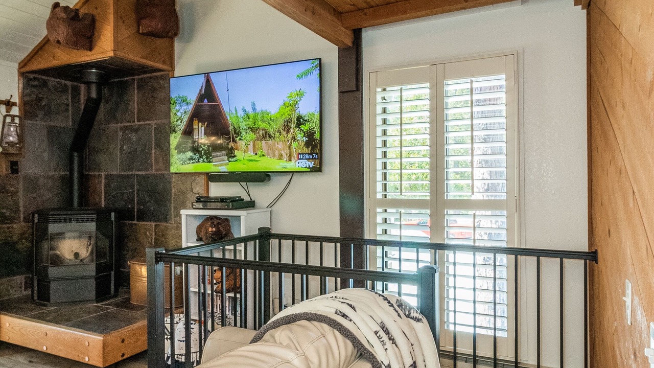 Photo of Livingroom in Shaver Lake
