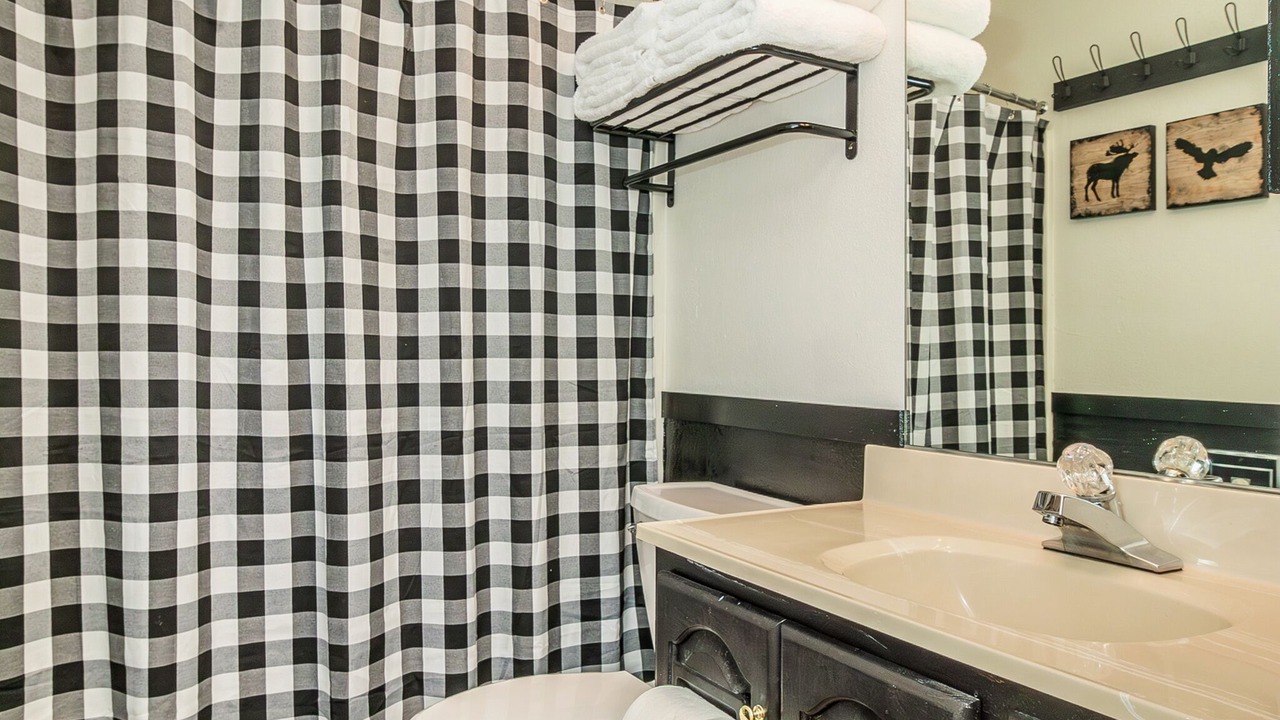 Photo of Bathroom in Shaver Lake