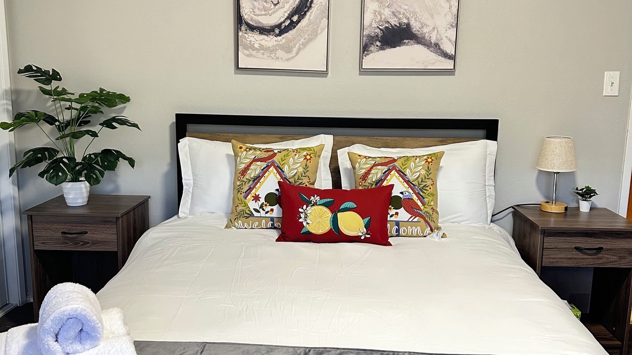 Photo of Bedroom in Los Altos Hills
