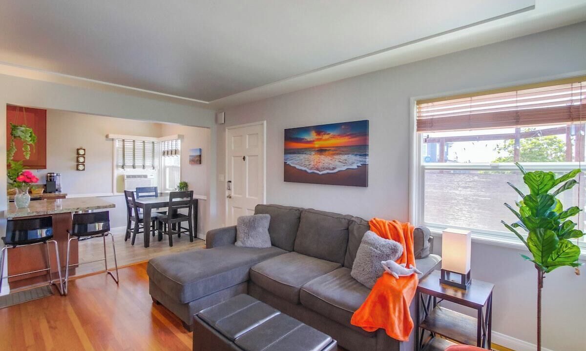 Photo of Bedroom in Bay Park