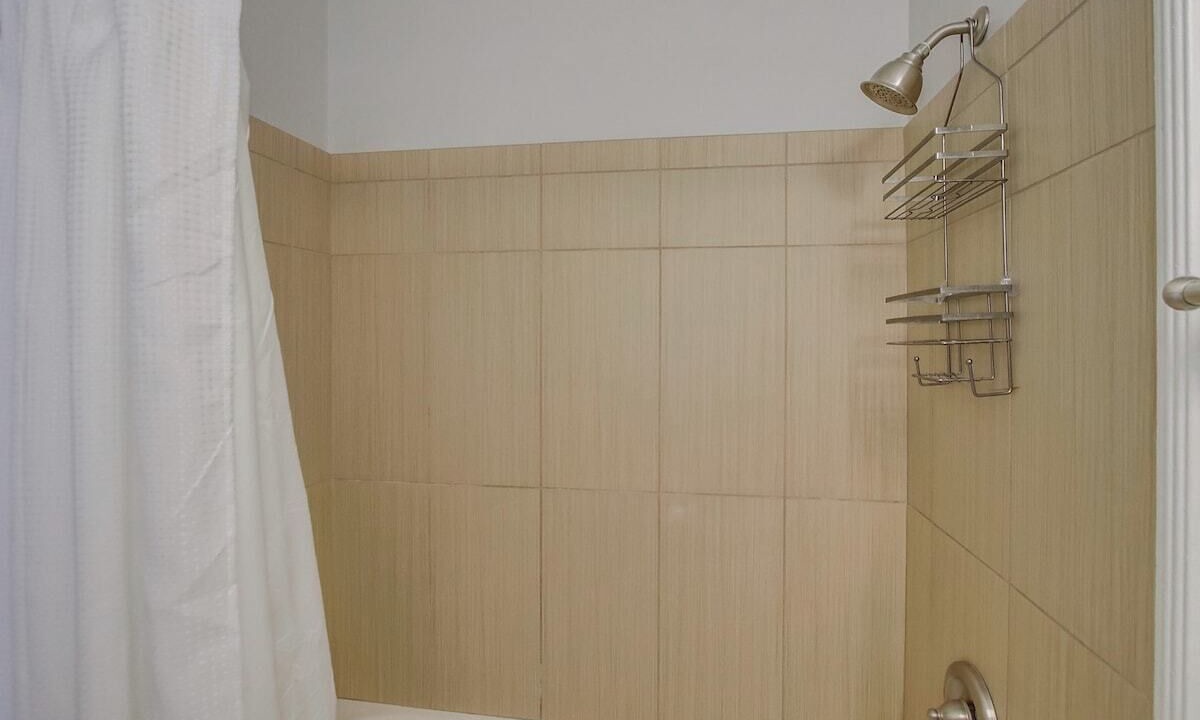 Photo of Bathroom in Bay Park