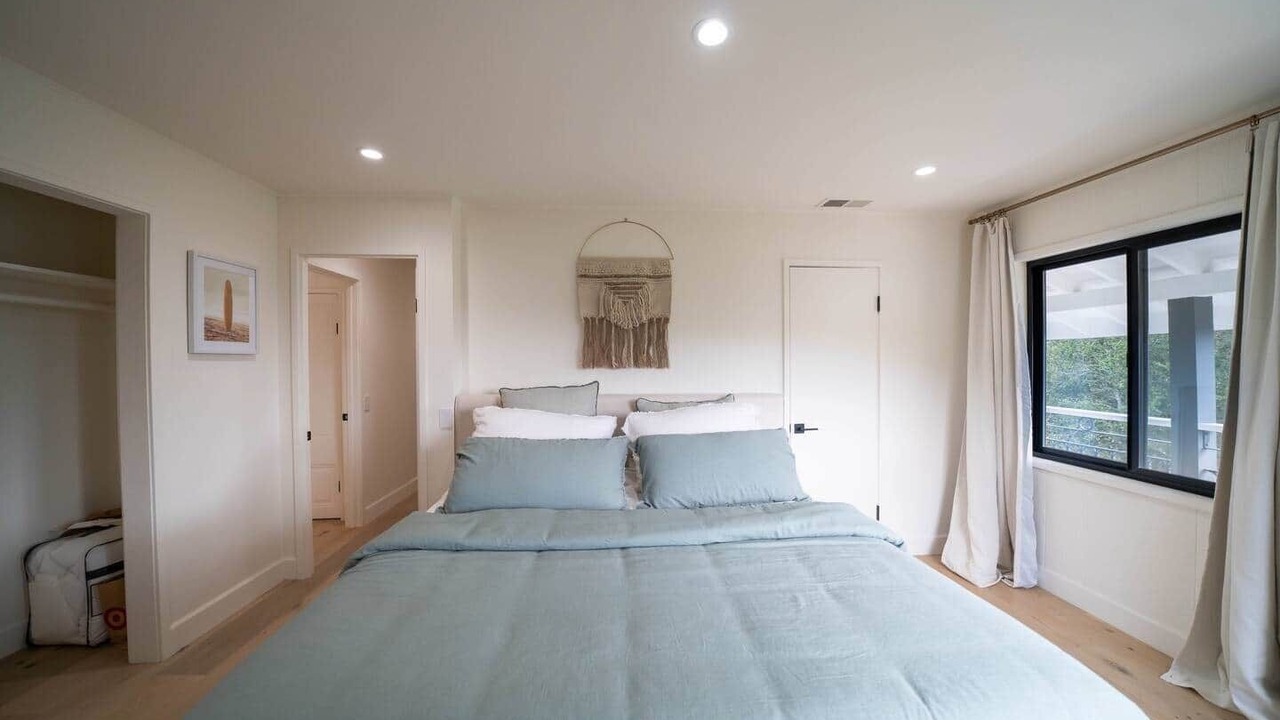 Photo of Bedroom in Monterey