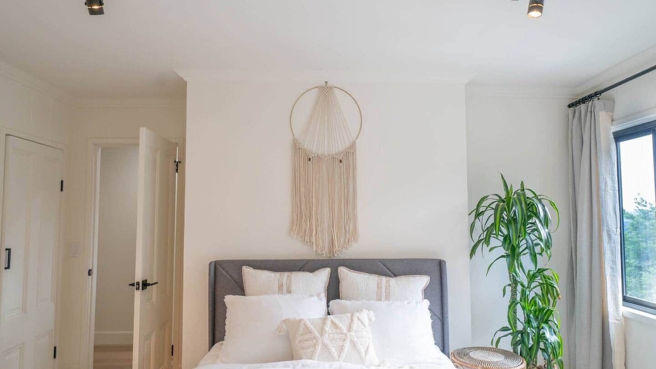 Photo of Bedroom in Monterey