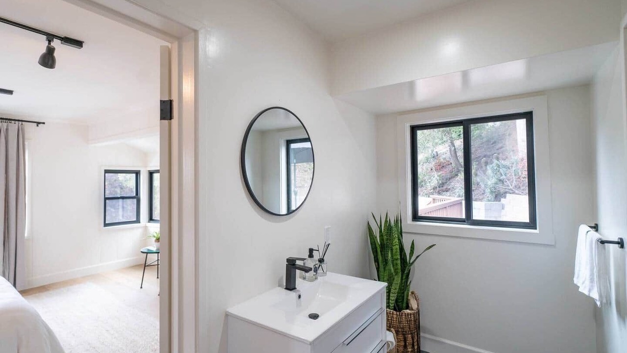 Photo of Bedroom in Monterey