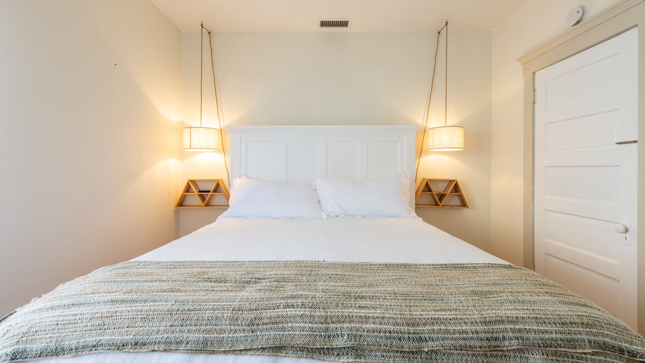 Photo of Bedroom in Los Feliz
