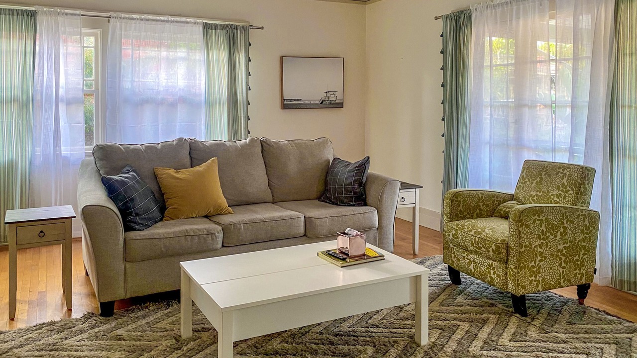 Photo of Livingroom in Los Feliz