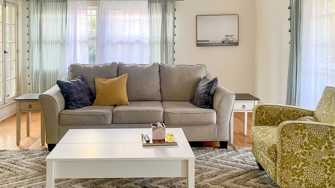 Photo of Livingroom in Los Feliz