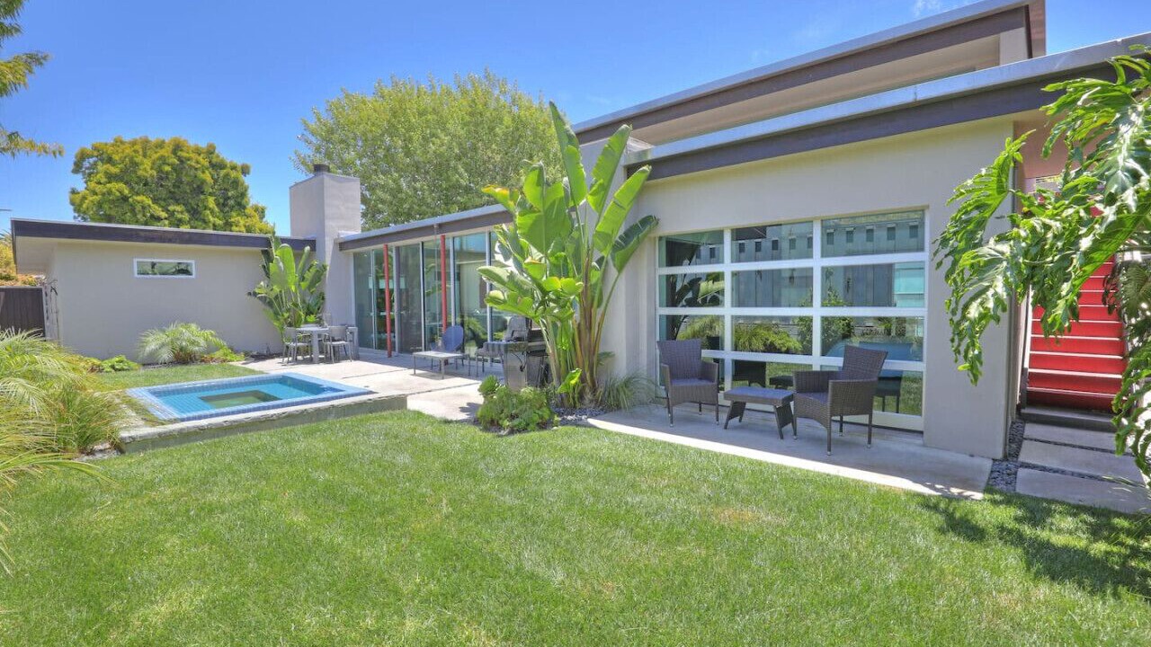 Photo of Patio Balcony in West Mesa