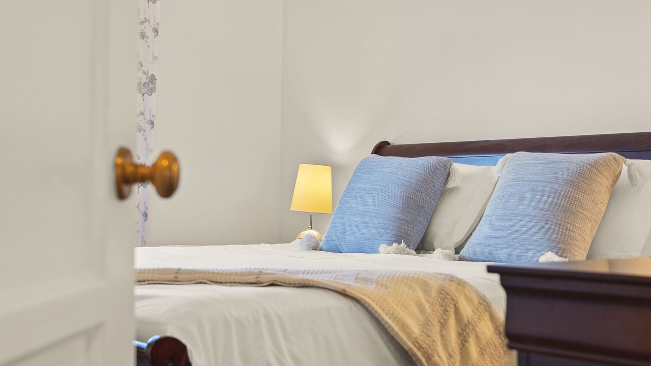 Photo of Bedroom in Bay Park