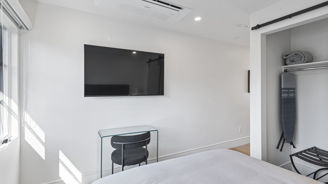 Photo of Bedroom in Laguna