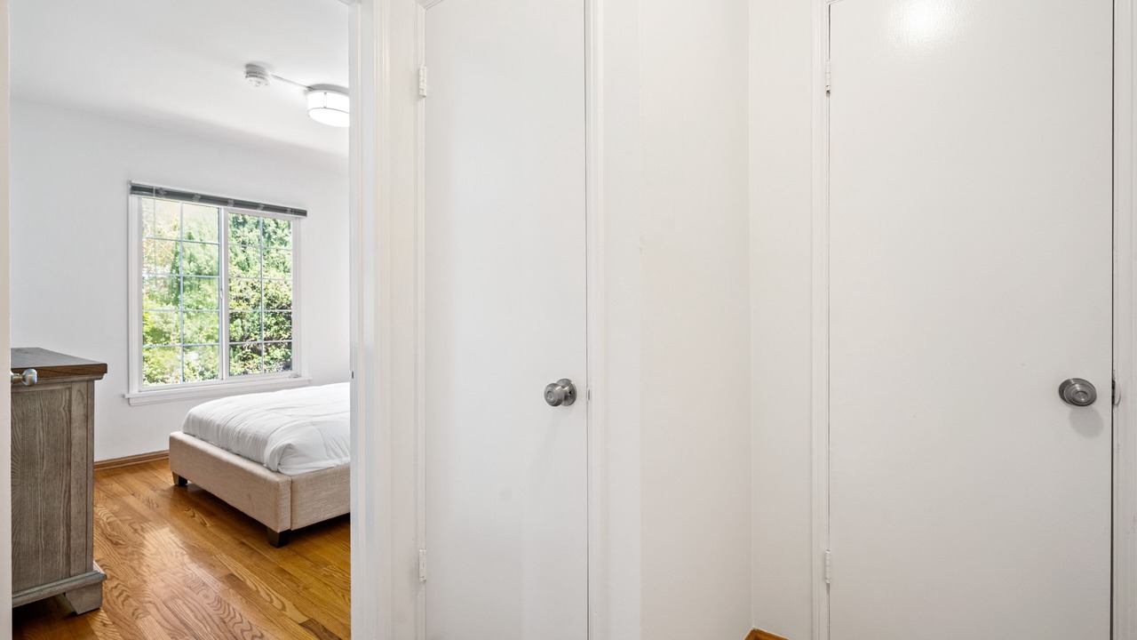Photo of Bedroom in Mar Vista