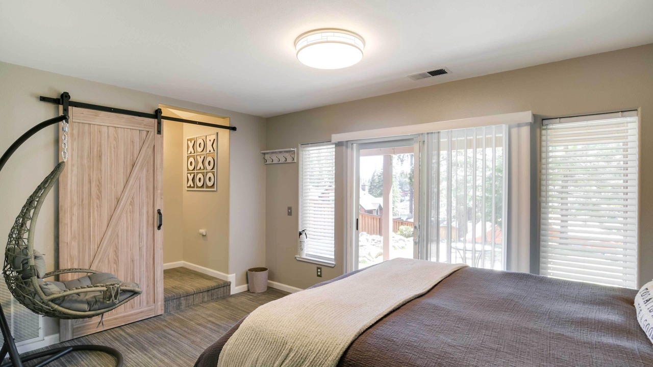 Photo of Bedroom in Peninsula Village