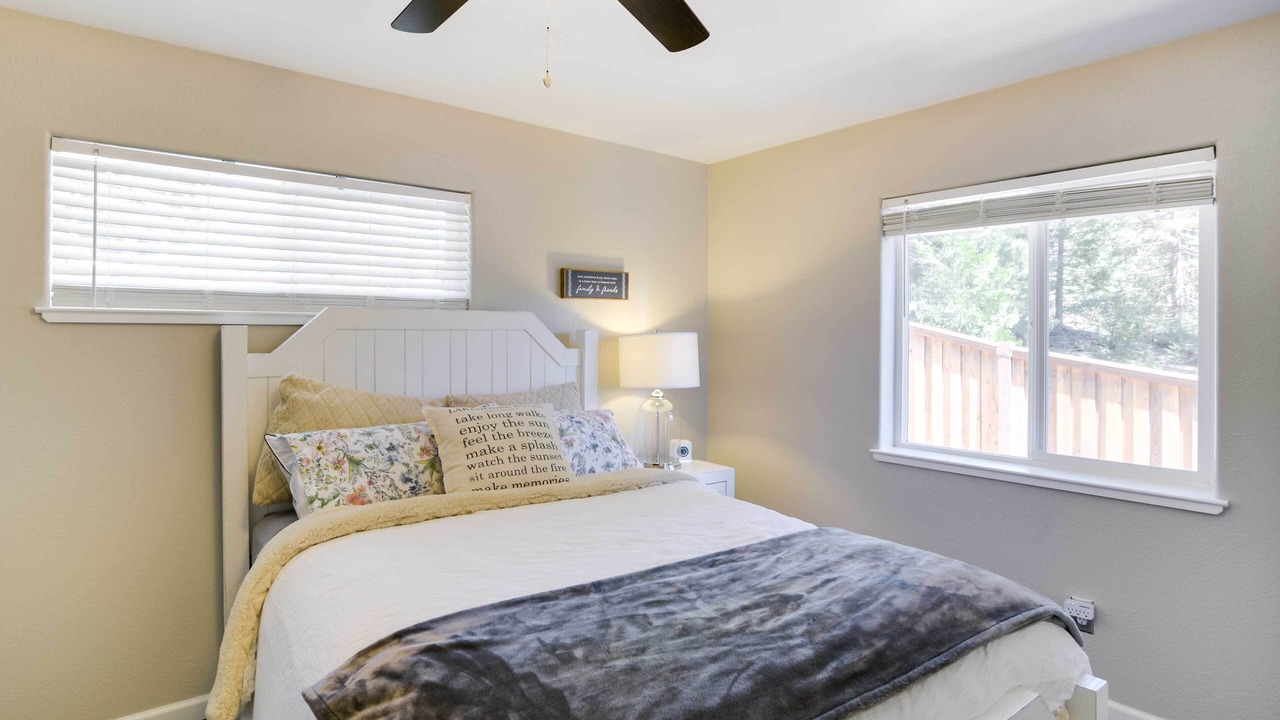 Photo of Bedroom in Peninsula Village