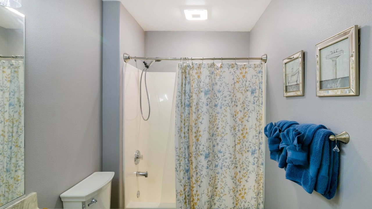 Photo of Bathroom in Peninsula Village