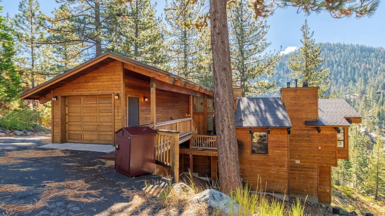 Photo of Outdoor in Alpine Meadows