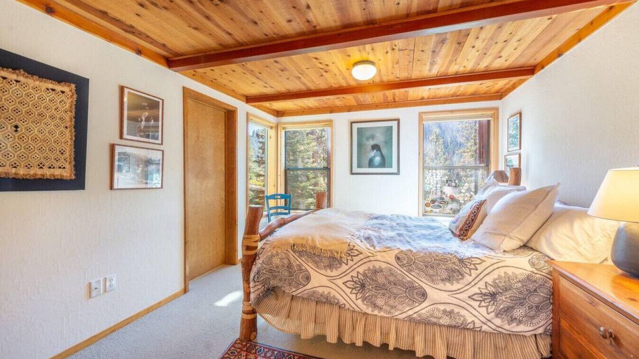 Photo of Bedroom in Alpine Meadows