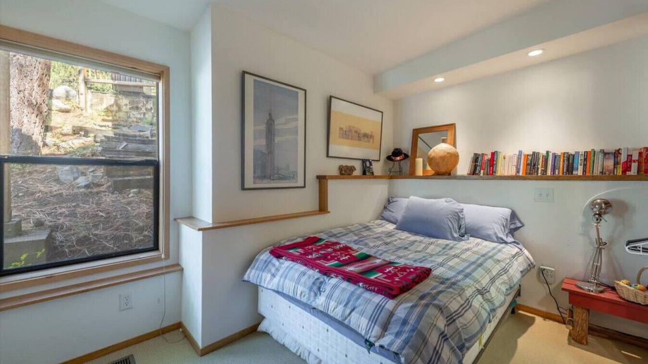 Photo of Bedroom in Alpine Meadows