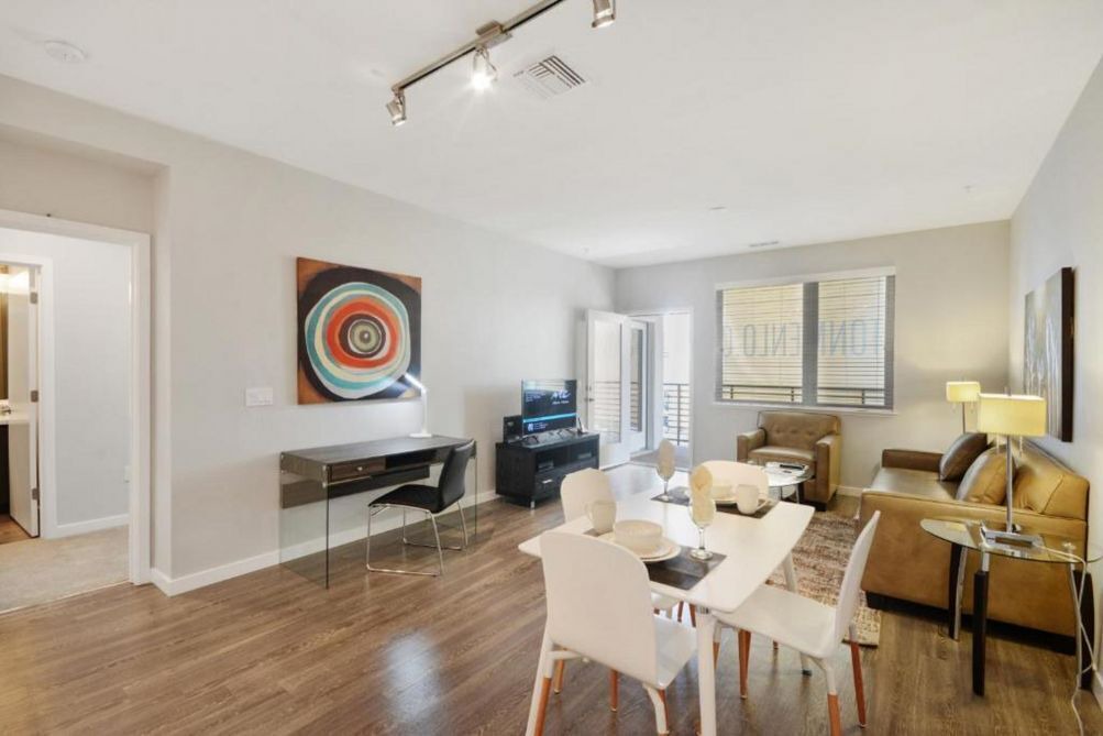 Photo of Livingroom in Menlo Park