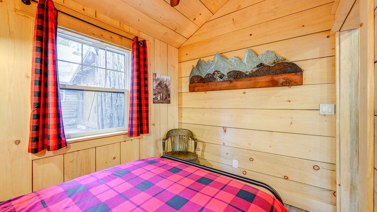 Photo of Bedroom in Hartland