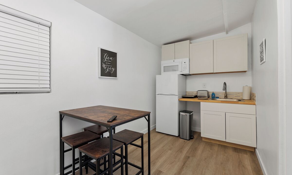 Photo of Kitchen in East Side Capistrano