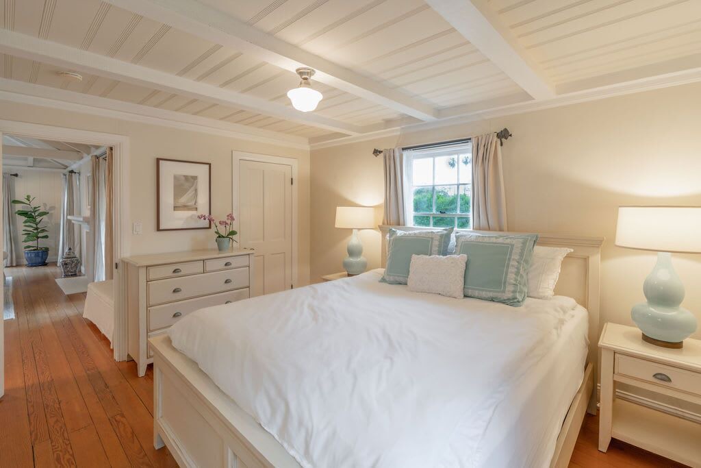 Photo of Bedroom in La Jolla Shores