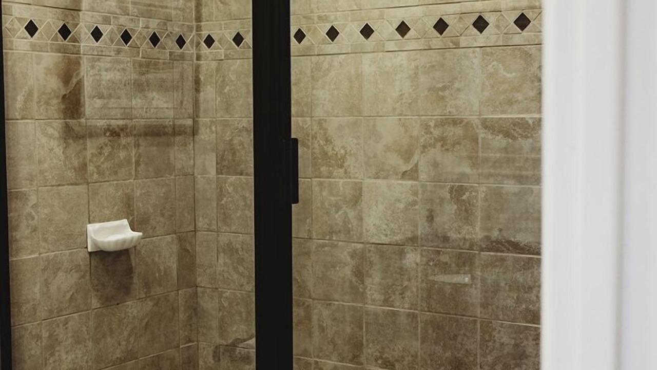 Photo of Bathroom in McArthur