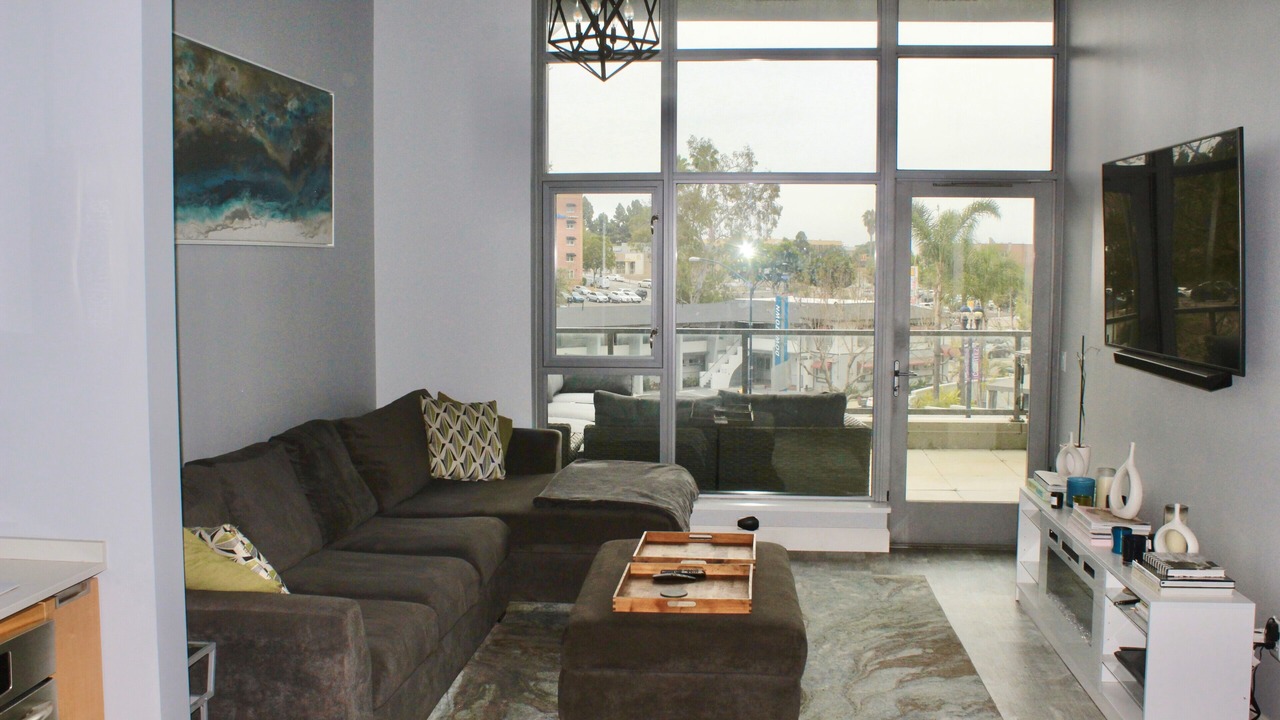 Photo of Livingroom in Cortez Hill