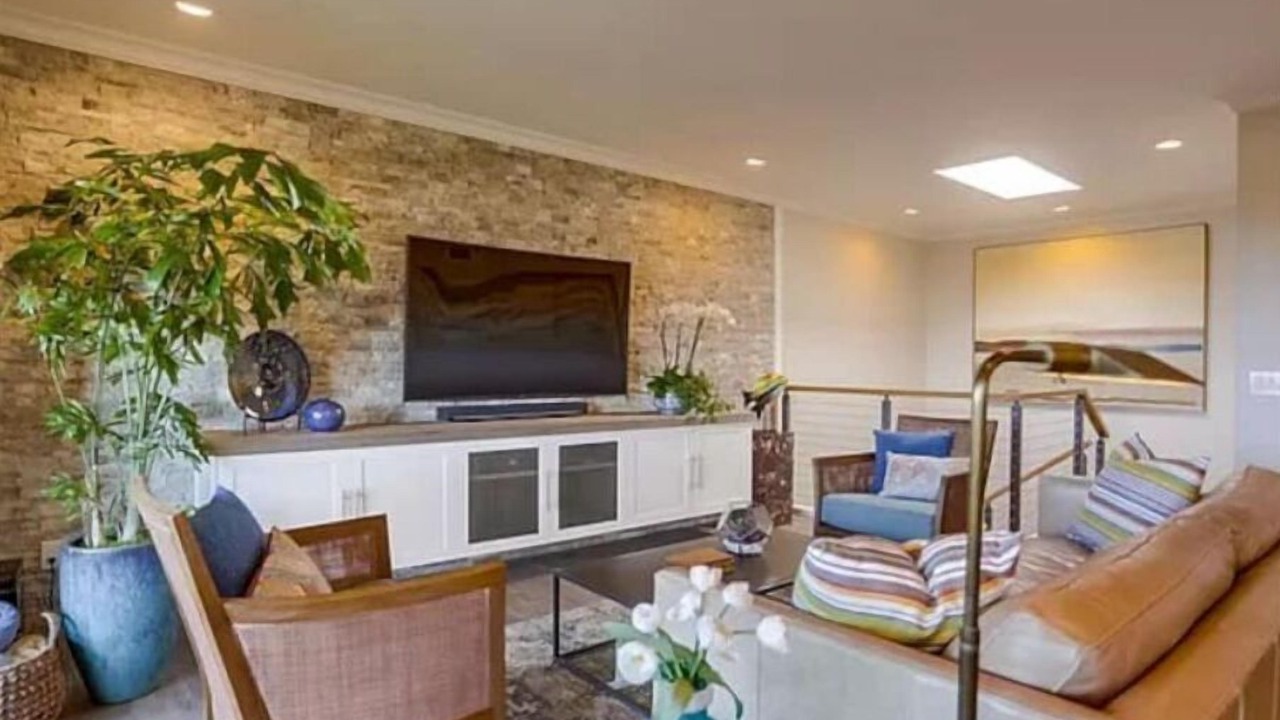 Photo of Livingroom in Del Mar Heights
